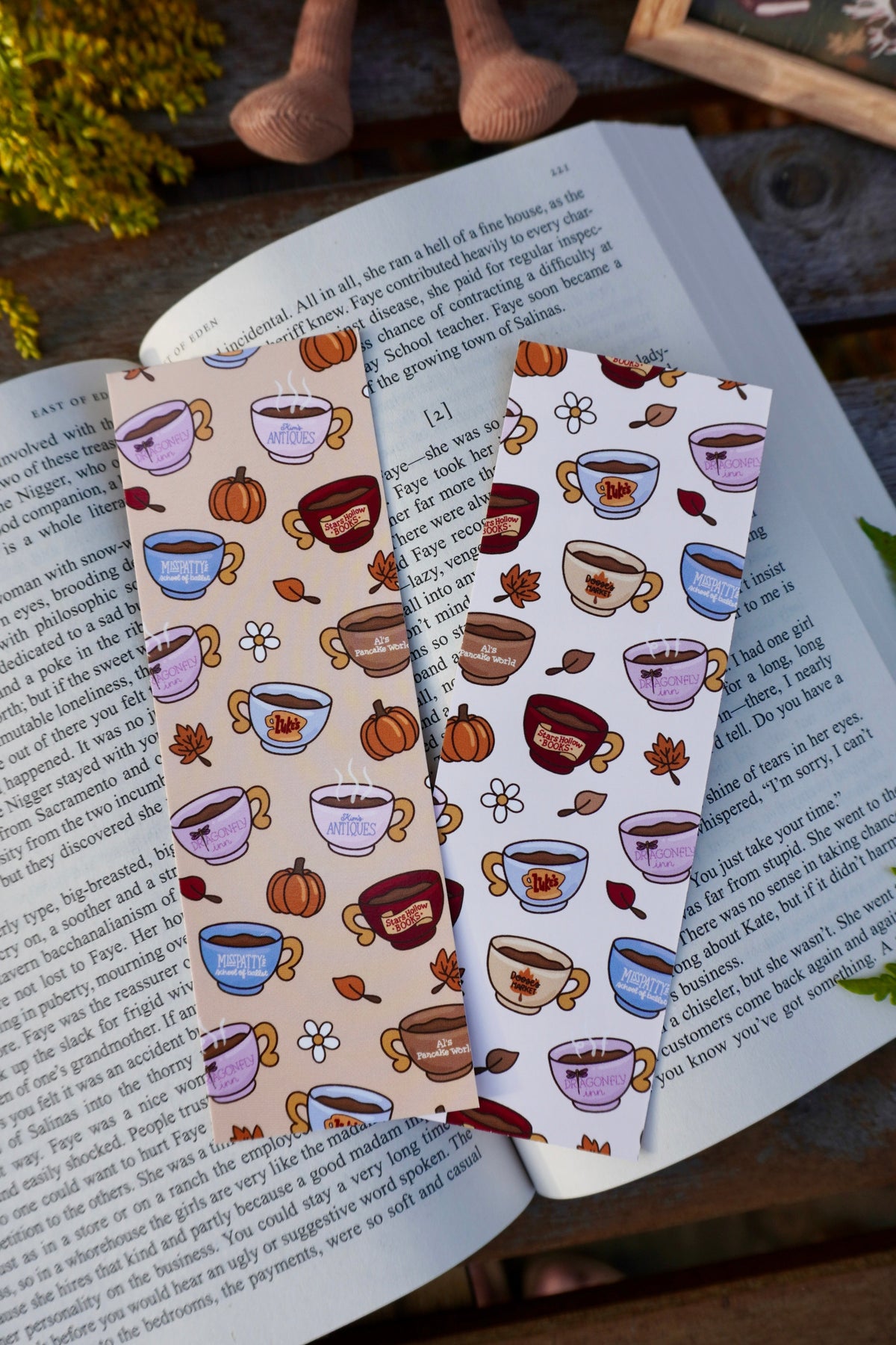 Stars Hollow Mugs Bookmark