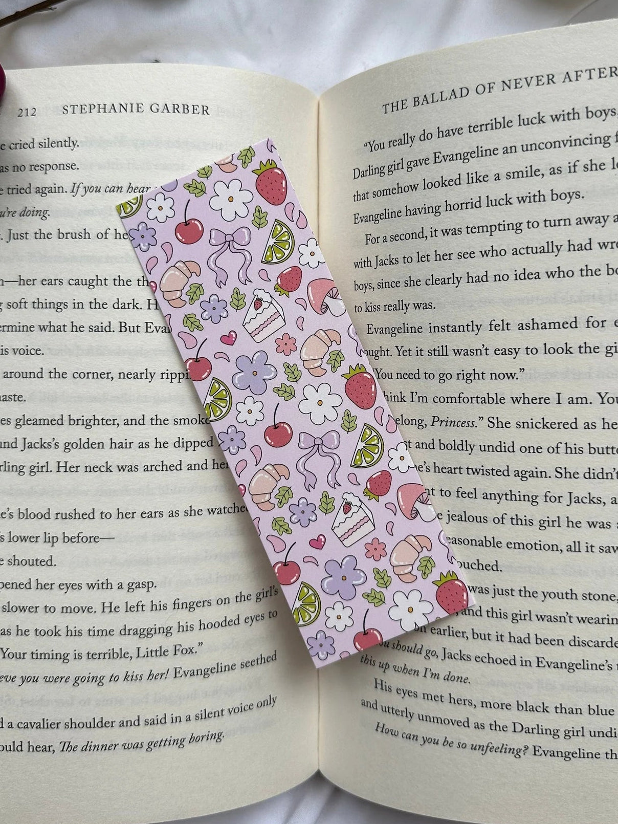 Sweet Picnic Pattern Bookmark