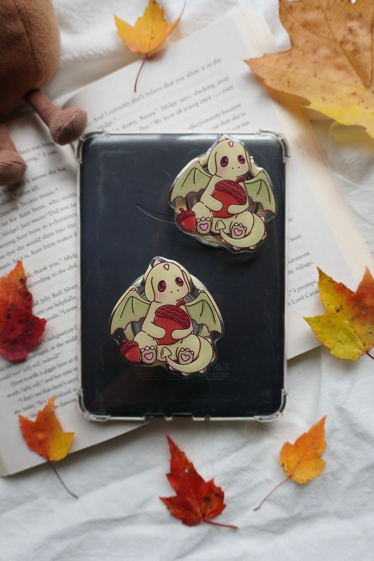 Acorn Dragon Magnetic E-reader Grip