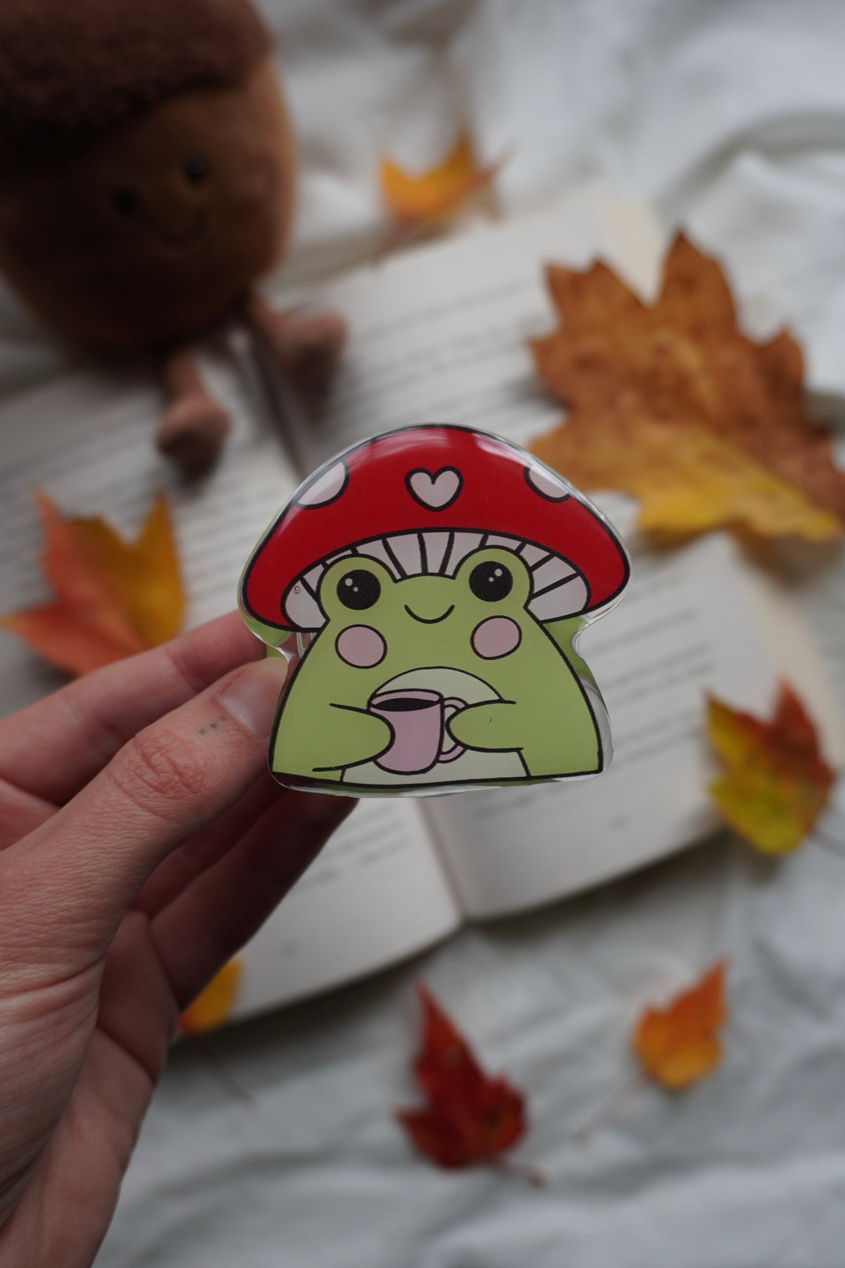 Mushroom Frog Magnetic E-reader Grip
