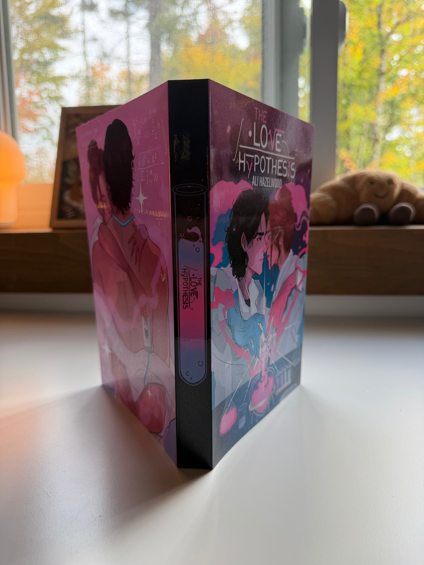 The Love Hypothesis by Ali Hazelwood Paperback Rebind