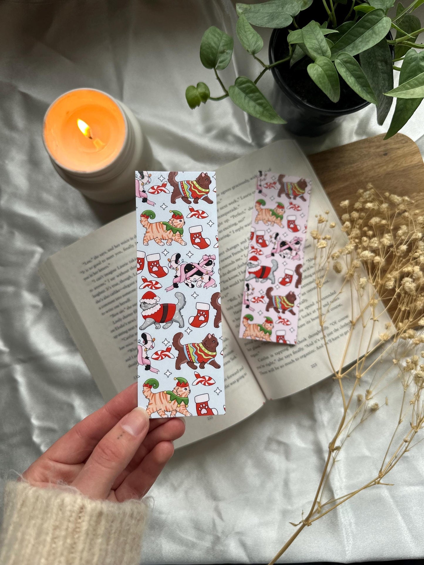Holiday Cats Pattern Bookmark