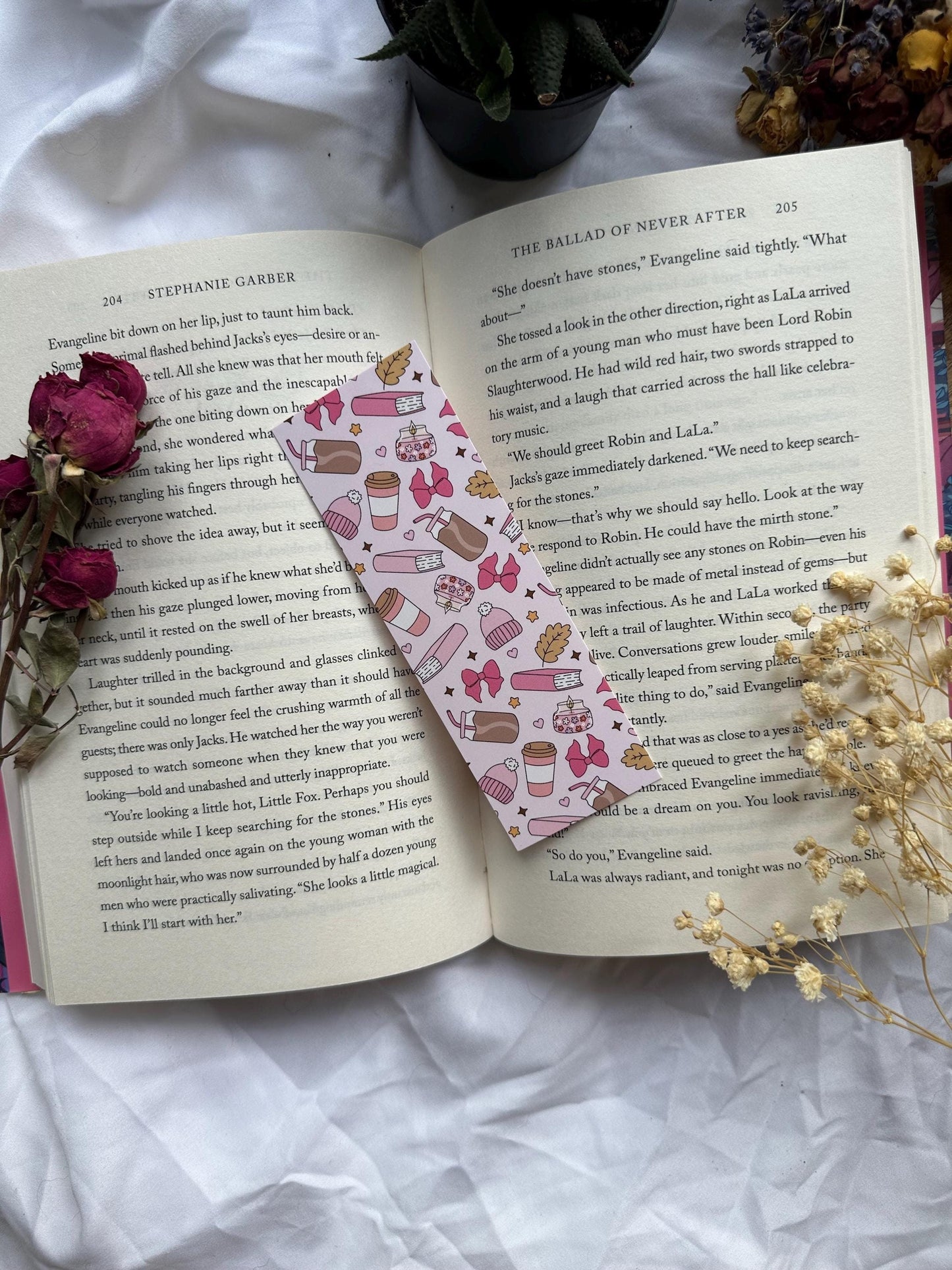 Fall Bookish Vibes Pattern Bookmark