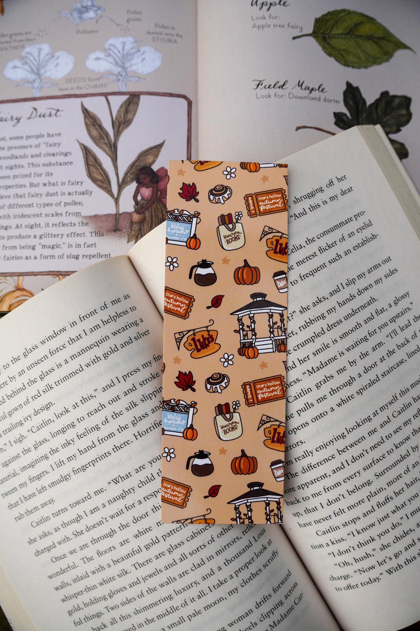 Stars Hollow Fall Pattern Bookmark