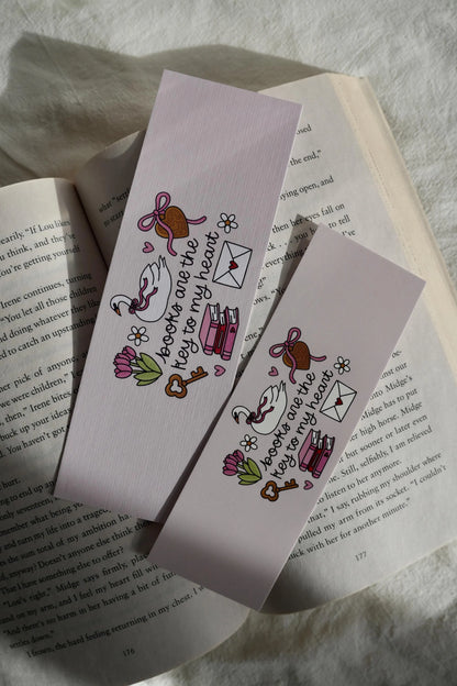 Books are the Key to my Heart Swan Bookmark
