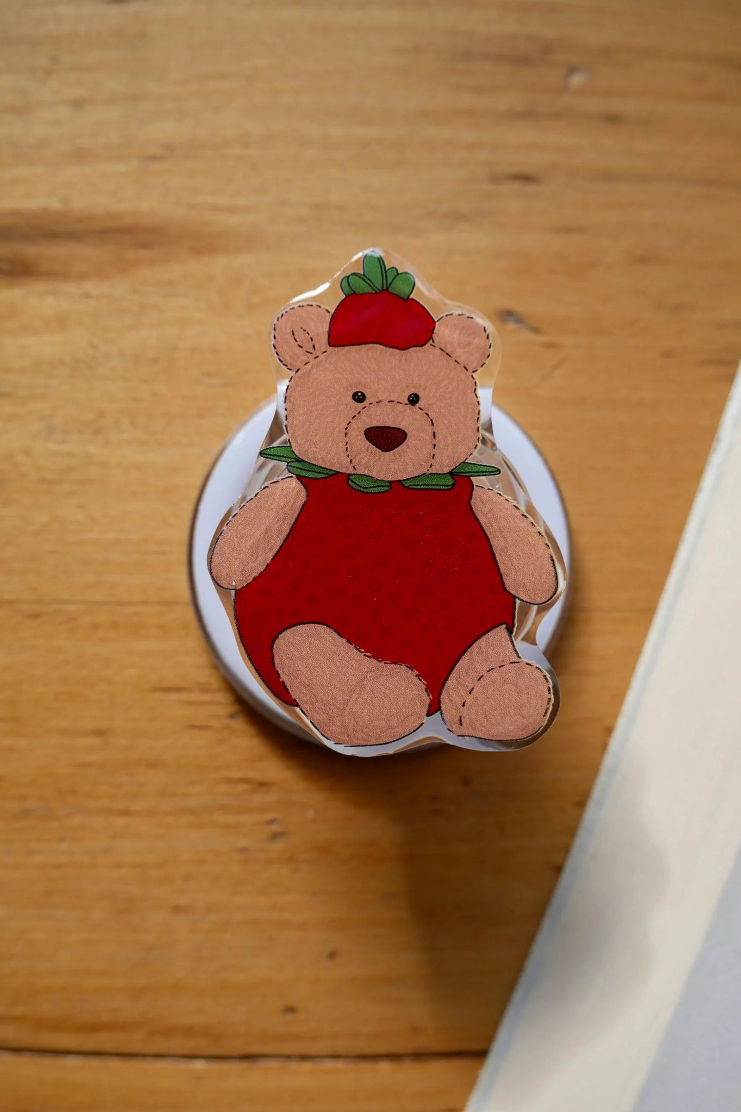 Strawberry Bear Magnetic E-reader Grip